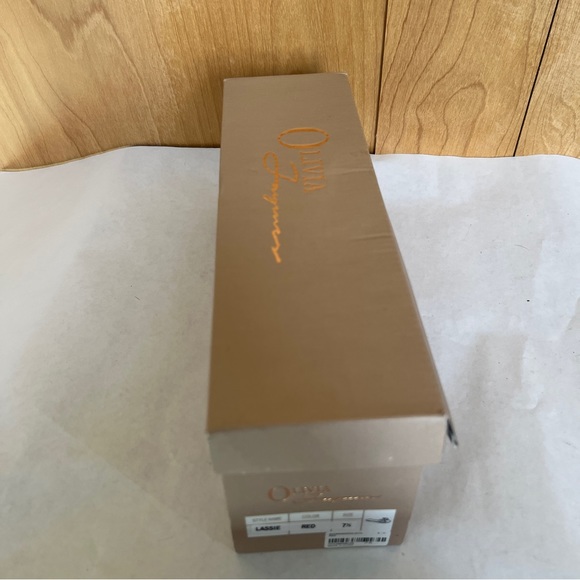 Olivia Ferguson  Lassie  red sandals size 7.5 - Picture 2 of 9